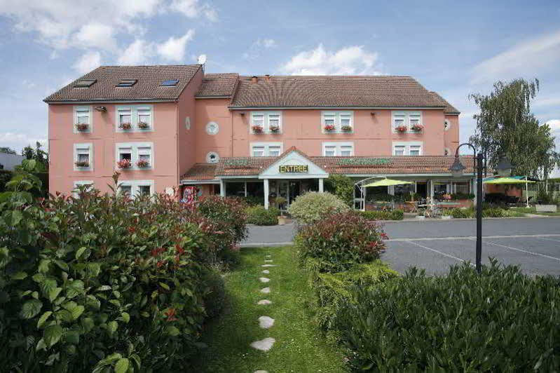 Brit Hotel Confort Cambrai Exteriör bild